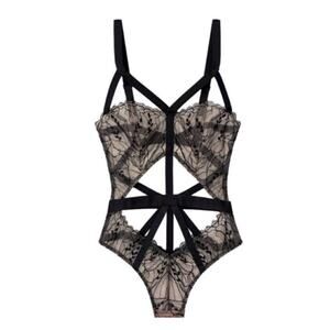 VICTORIA’S SECRET Strappy Bodysuit Chantilly Black Lace Teddy Size Large
